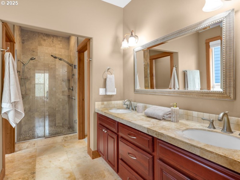 Bathroom, Attached