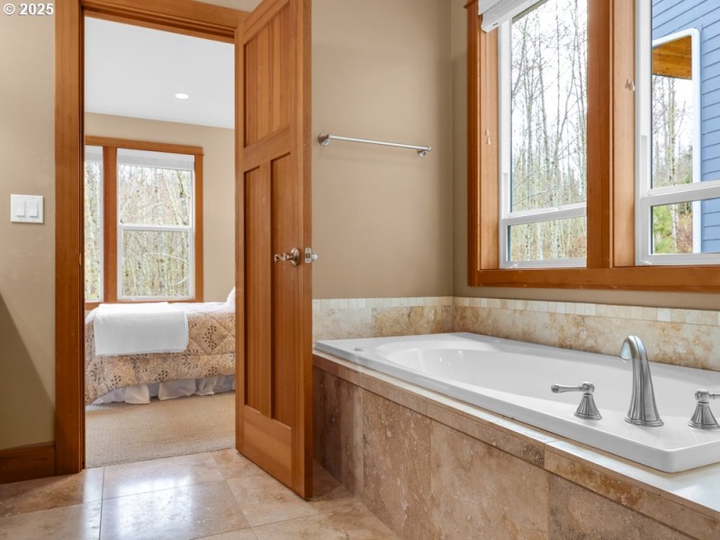 Bathroom, Attached