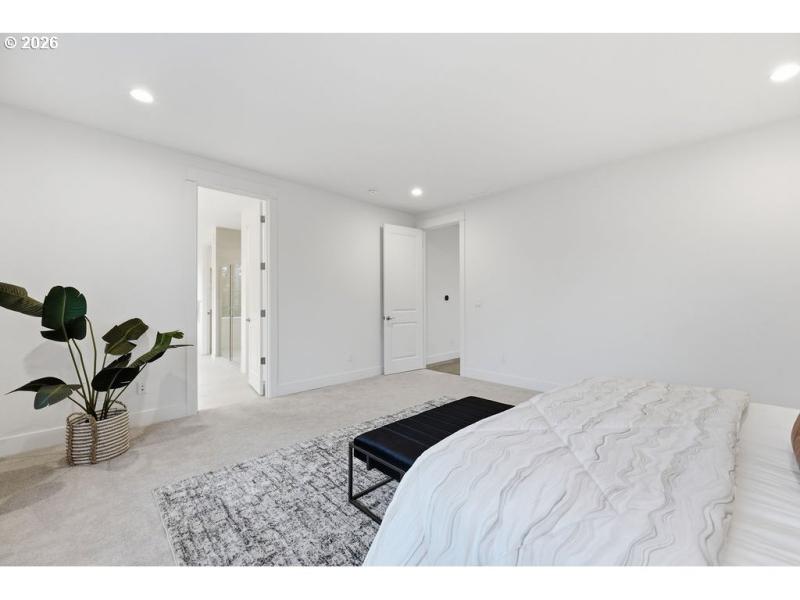 Bedroom, Owner's Suite