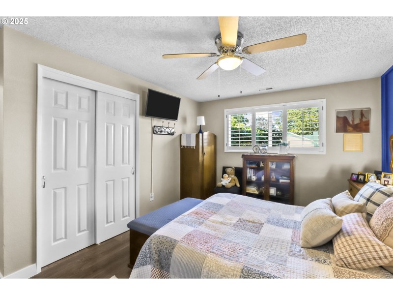 Bedroom, Owner's Suite