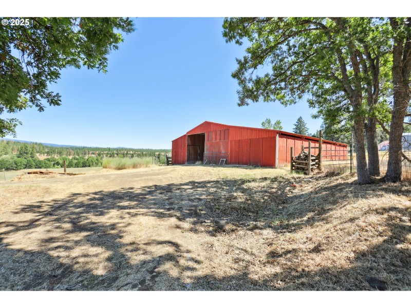 Barn