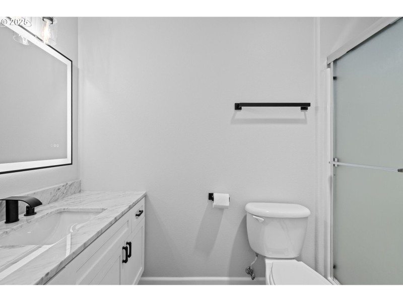 Owner's Suite Bathroom