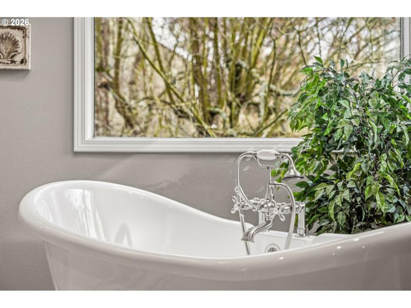 Owner's Suite Bathroom