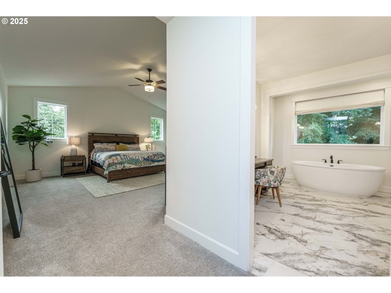 Bedroom, Primary