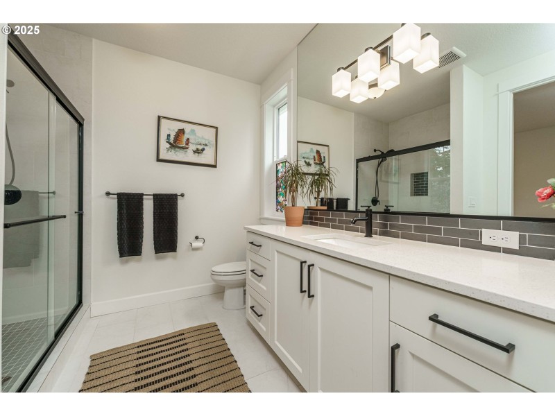 Bathroom, Attached