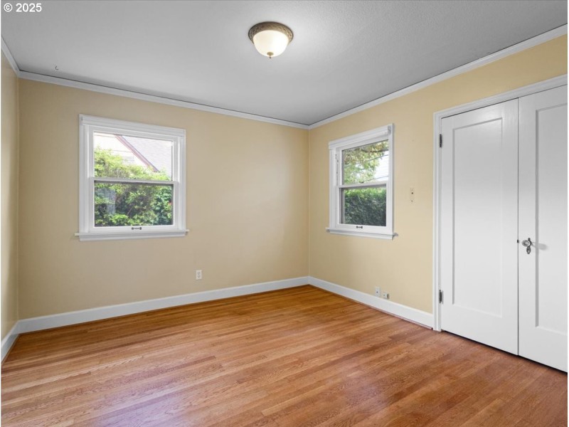 Bedroom, Primary