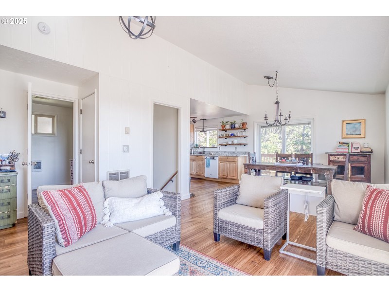 Living Room/Dining Room