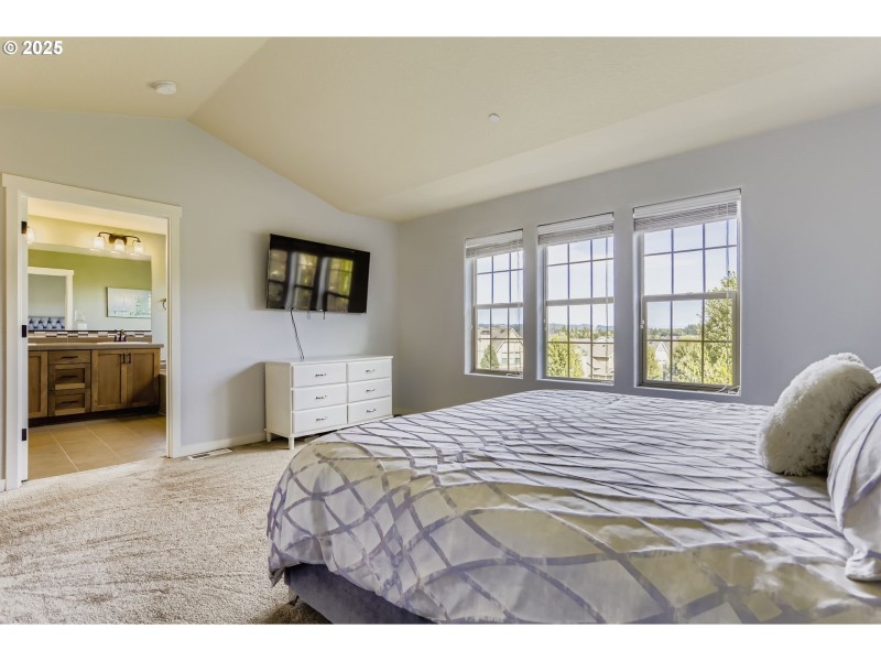 Bedroom, Owner's Suite