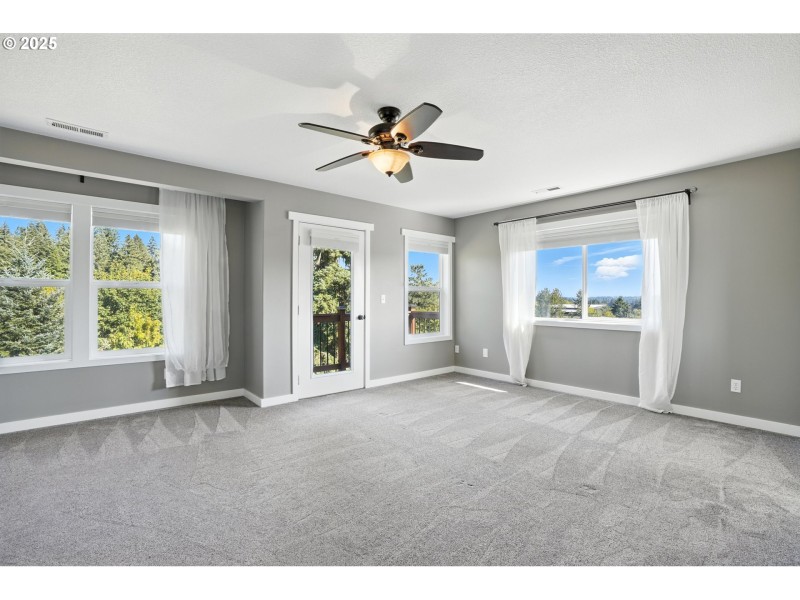 Bedroom, Primary