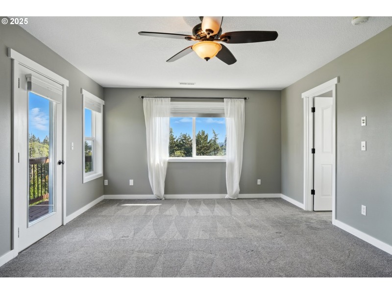 Bedroom, Primary