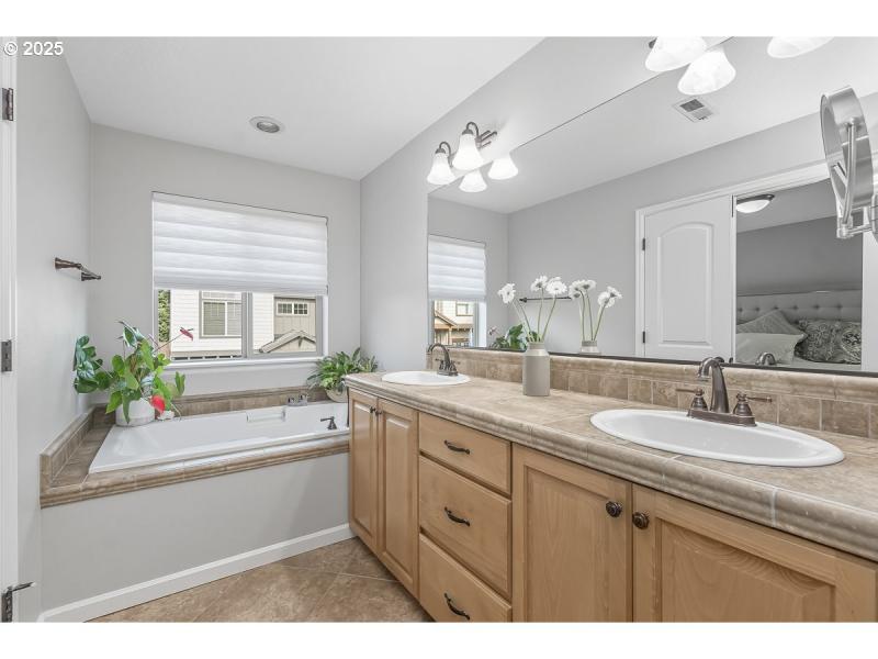 Bathroom, Attached