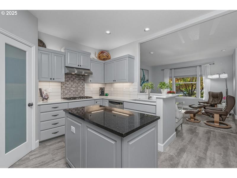 Kitchen/Living Room