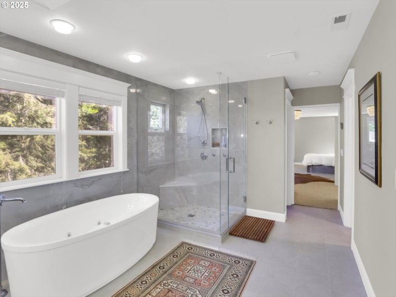 Owner's Suite Bathroom