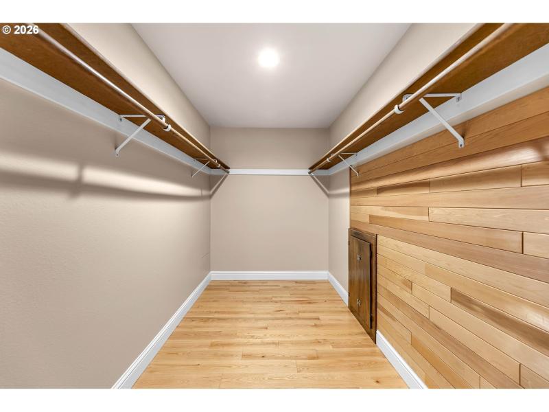 Bedroom, Owner's Suite