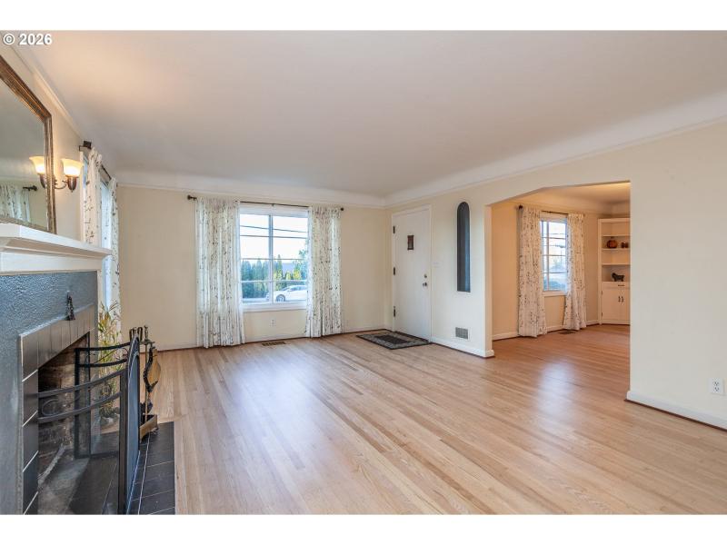 Living Room/Dining Room