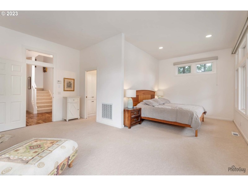 Bedroom, Owner's Suite