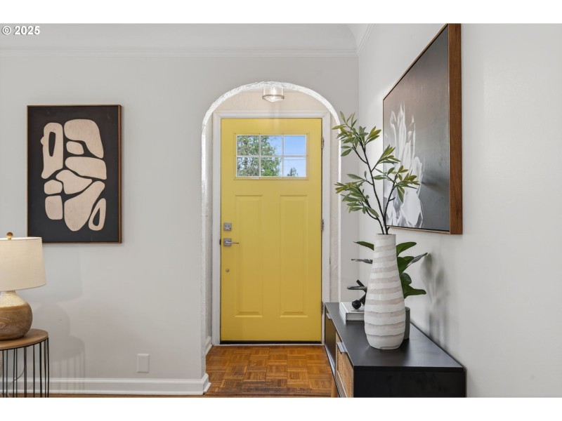 Entrance/Foyer