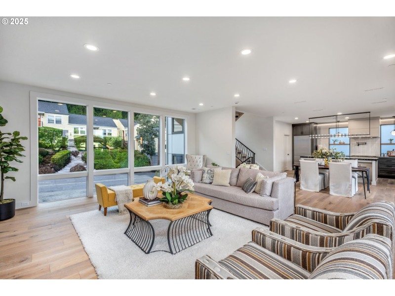 Kitchen/Living Room