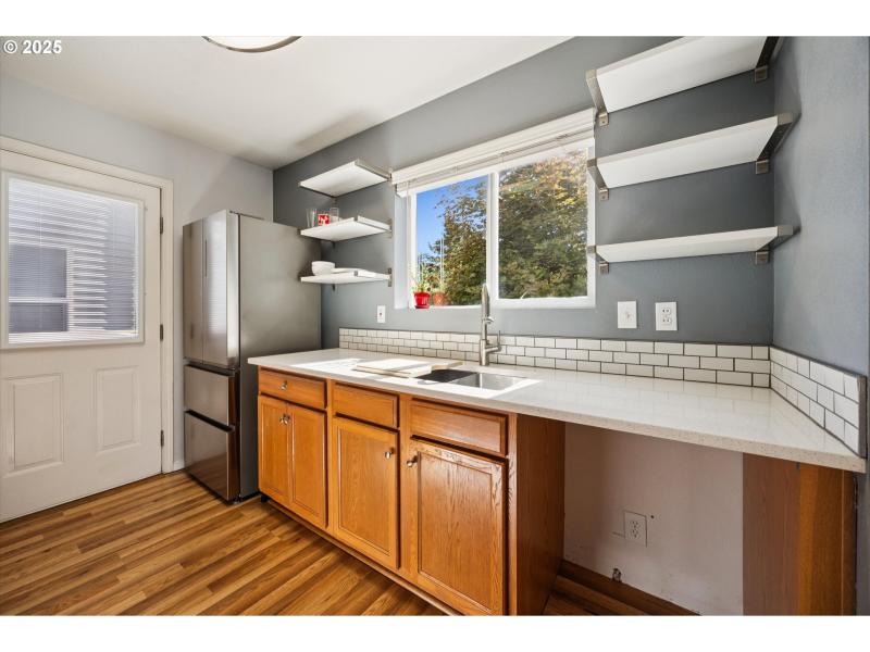 Kitchen/Outside