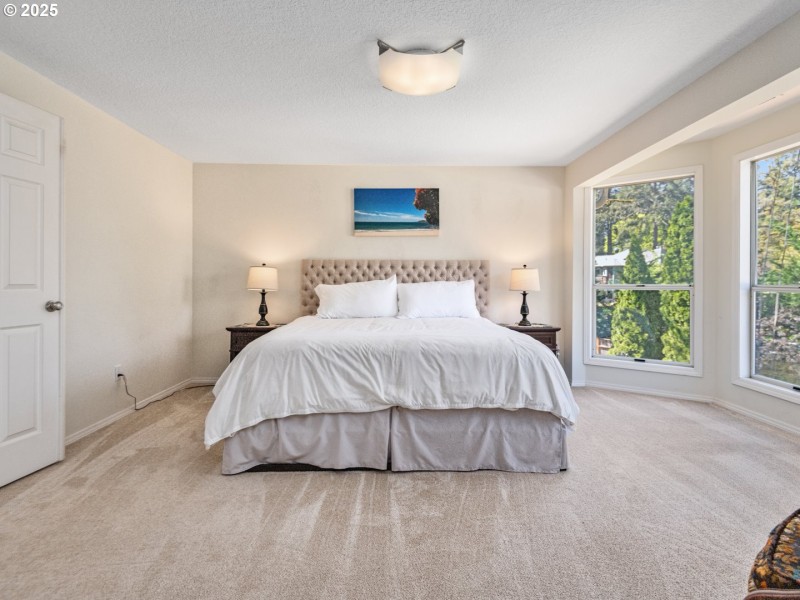Bedroom, Primary