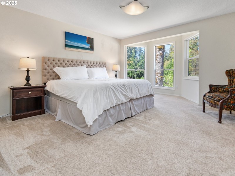 Bedroom, Primary
