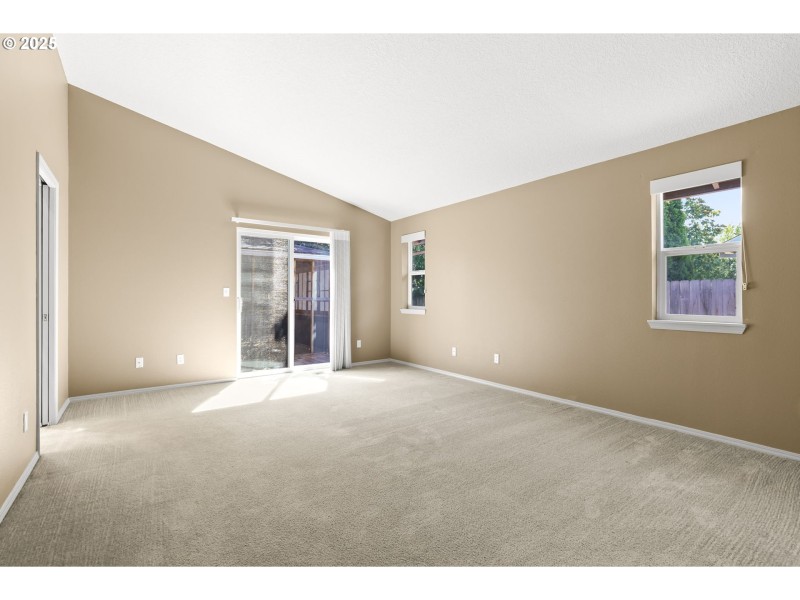 Bedroom, Primary
