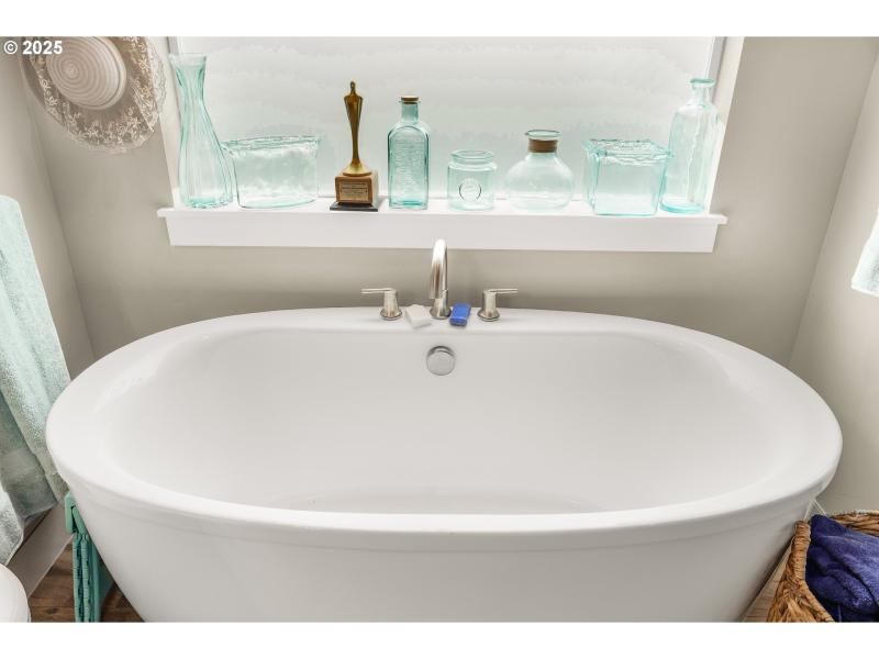 Owner's Suite Bathroom