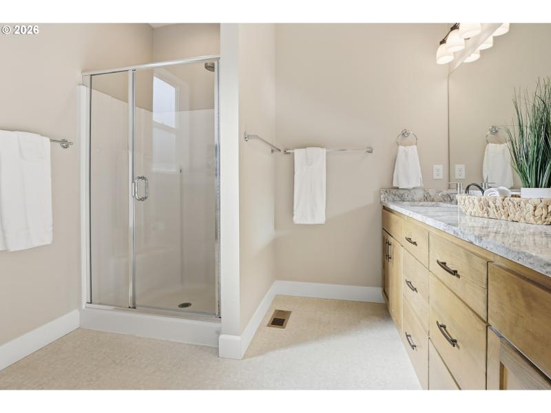 Owner's Suite Bathroom