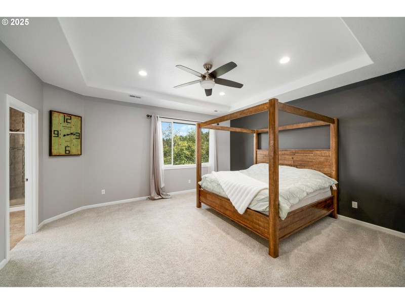 Bedroom, Primary