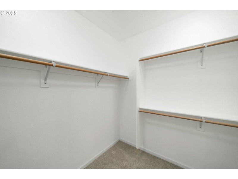 Bedroom, Primary