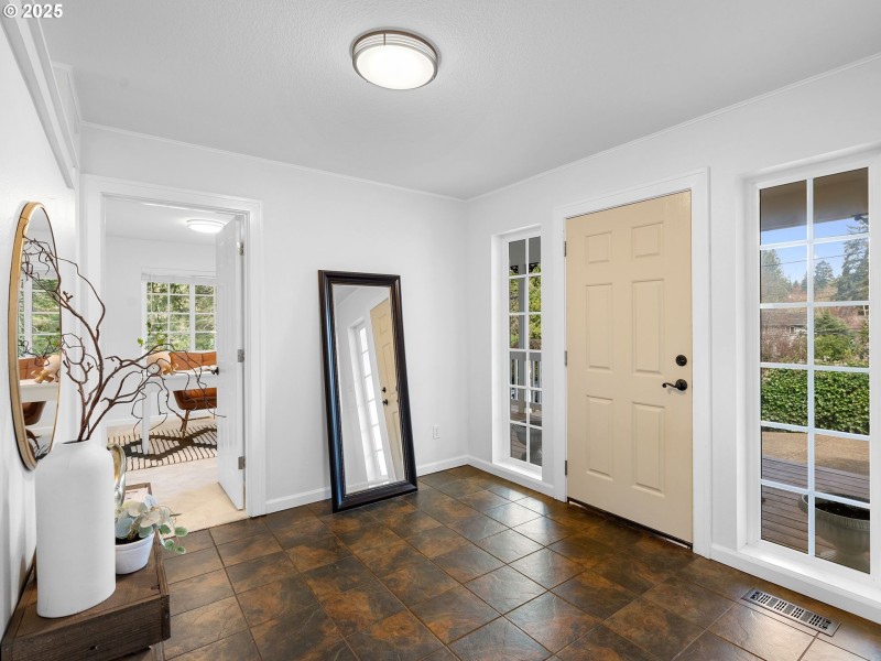 Entrance/Foyer