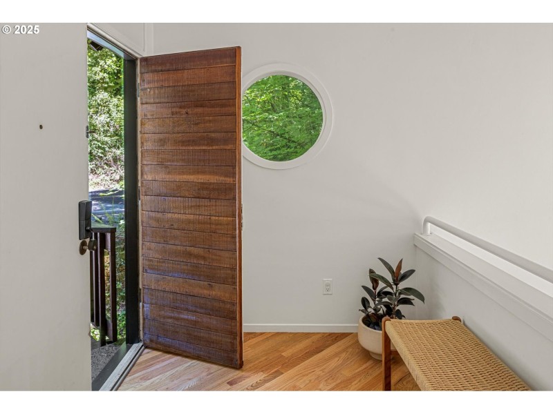 Entrance/Foyer