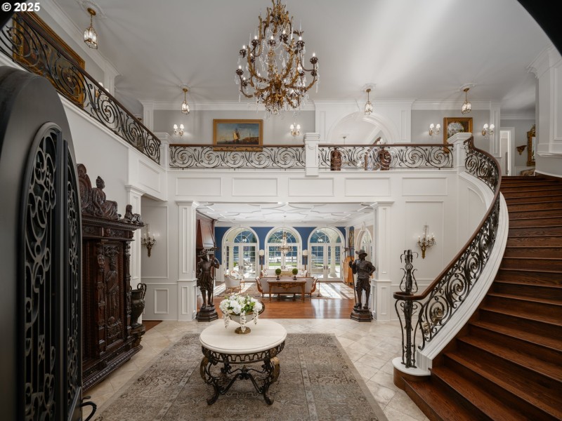 Entrance/Foyer