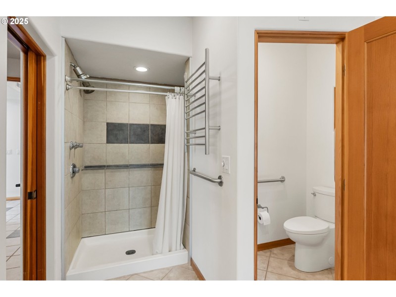 Owner's Suite Bathroom