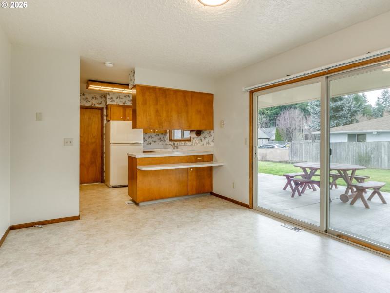 Kitchen/Dining Room