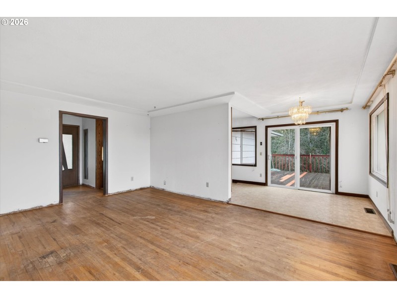 Living Room/Dining Room