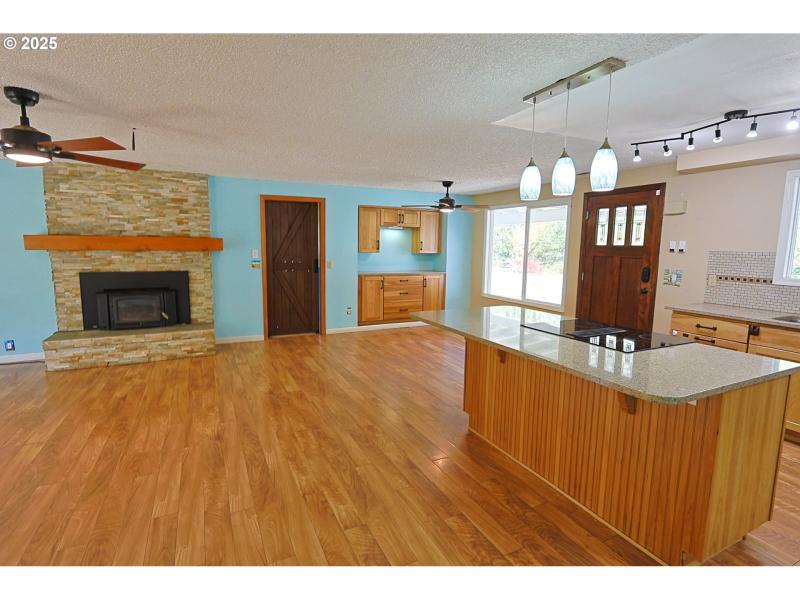 Living Room/Dining Room