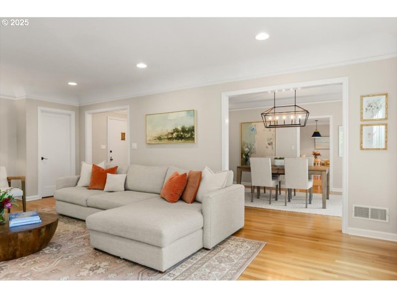 Living Room/Dining Room