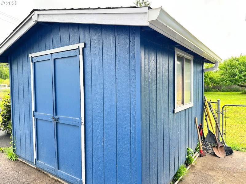 Shed