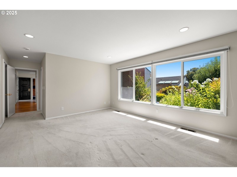 Bedroom, Owner's Suite