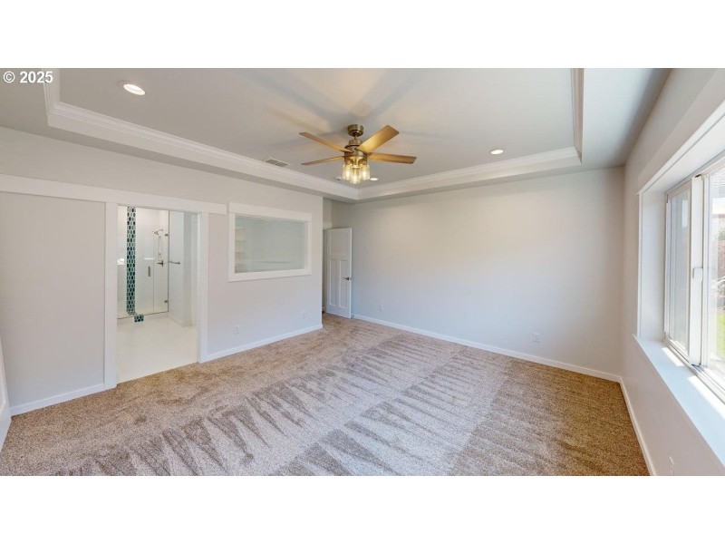 Bedroom, Primary