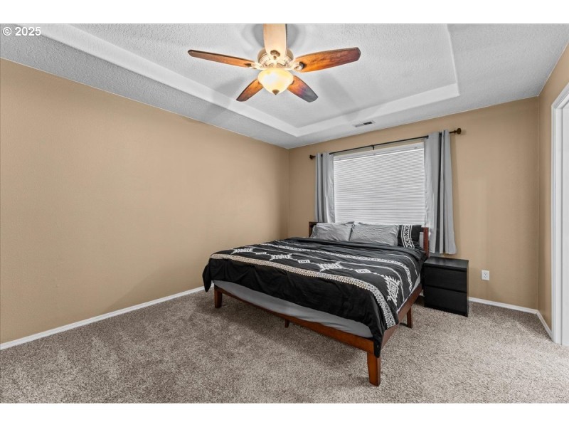 Bedroom, Primary