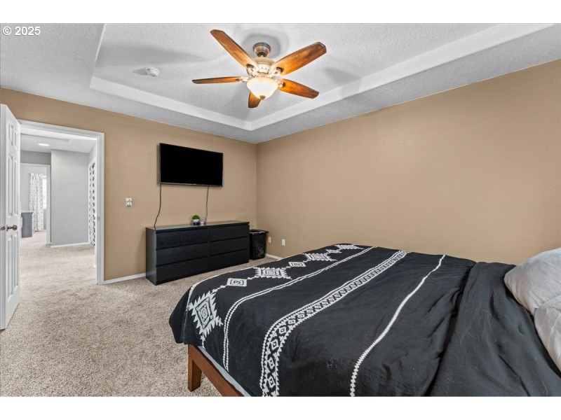 Bedroom, Primary