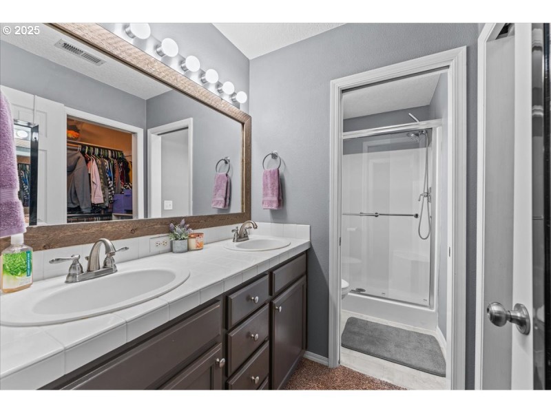 Bathroom, Attached