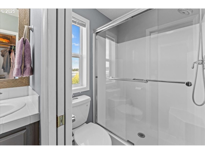 Bathroom, Attached