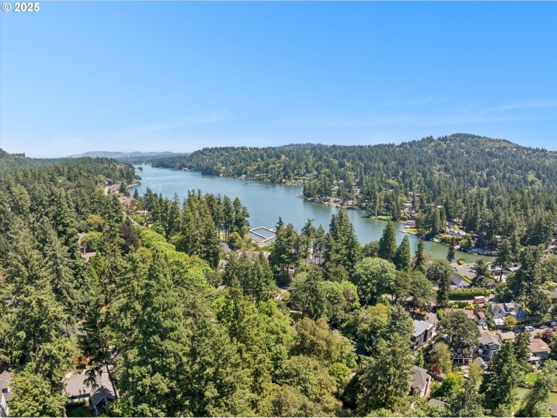 Lake Access Deeded