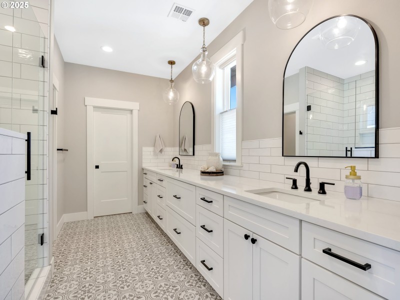 Bathroom, Attached