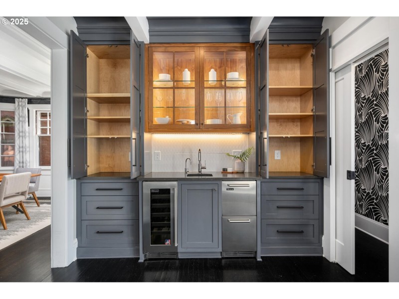 Wet Bar