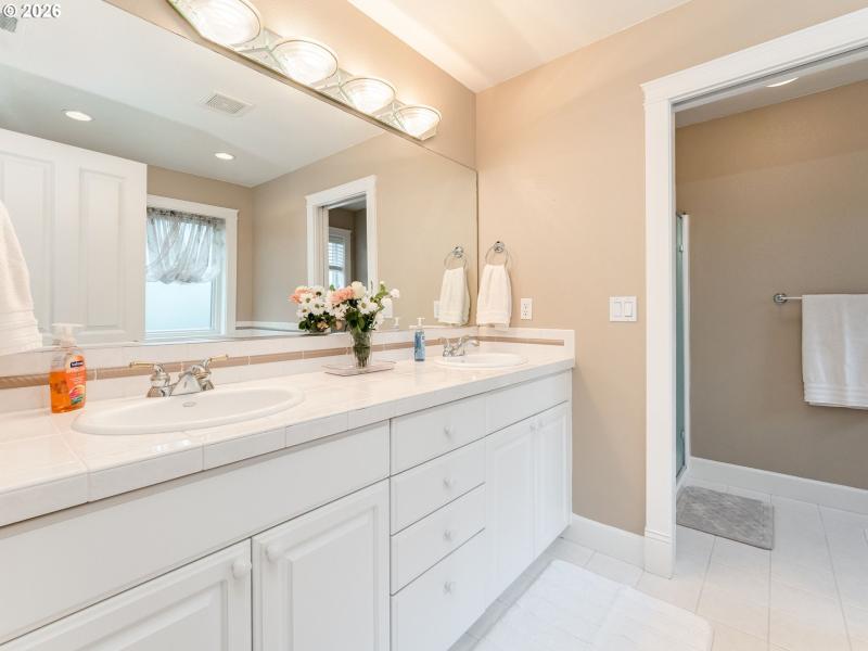 Owner's Suite Bathroom