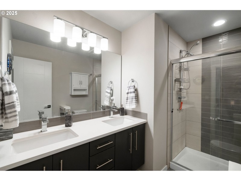 Owner's Suite Bathroom